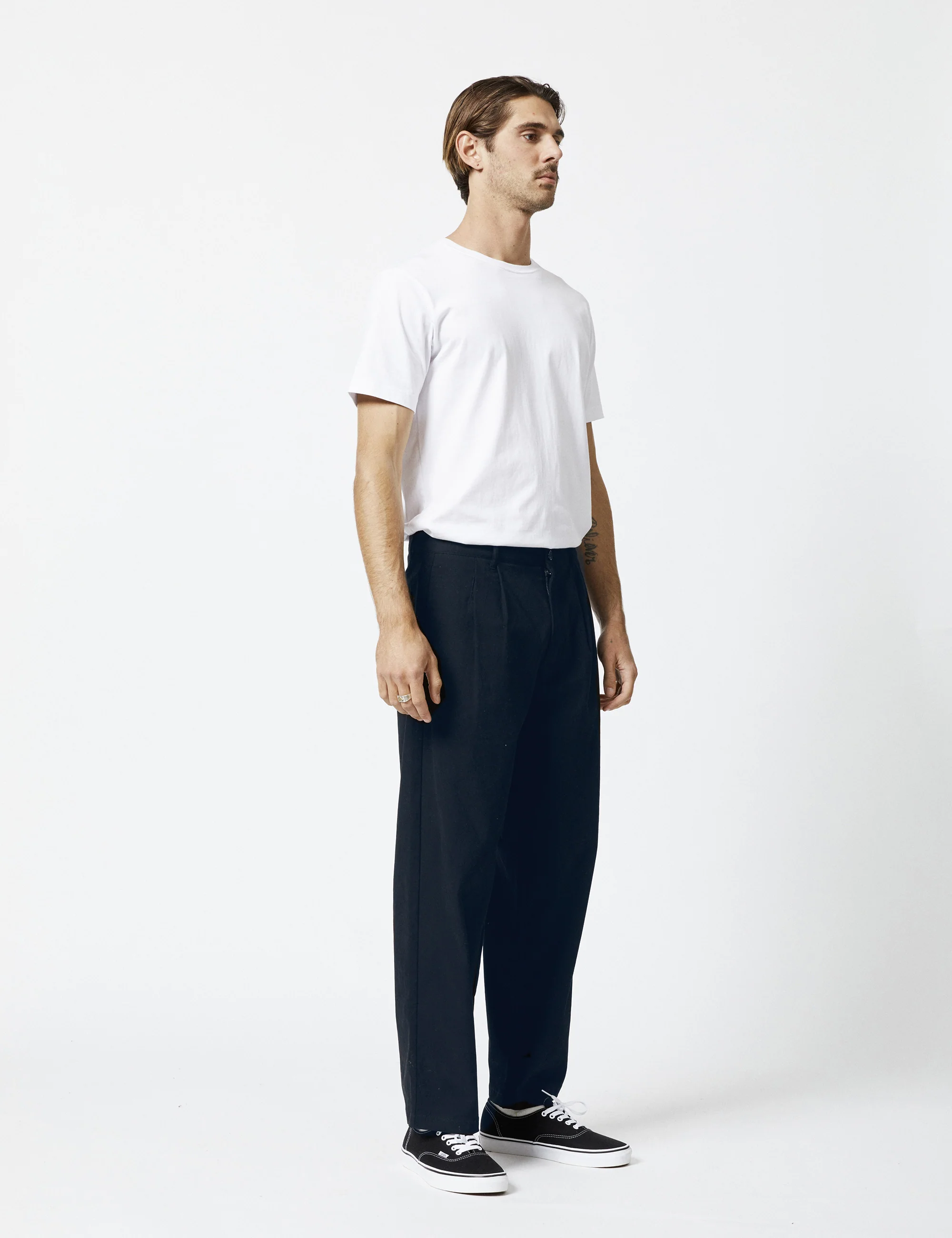 Brooklyn Pleated Pant - Navy - Image 5