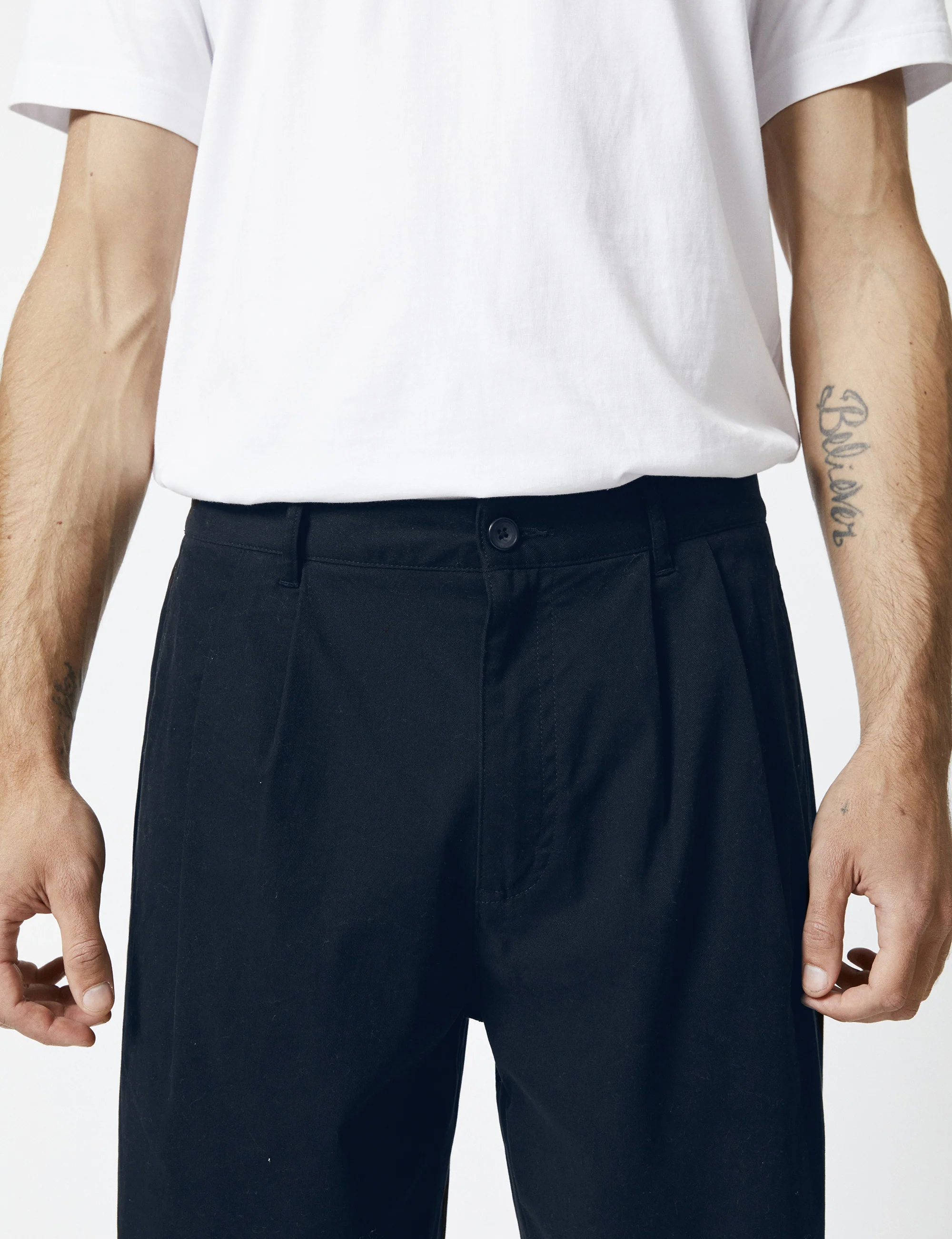 Brooklyn Pleated Pant - Navy - Image 7