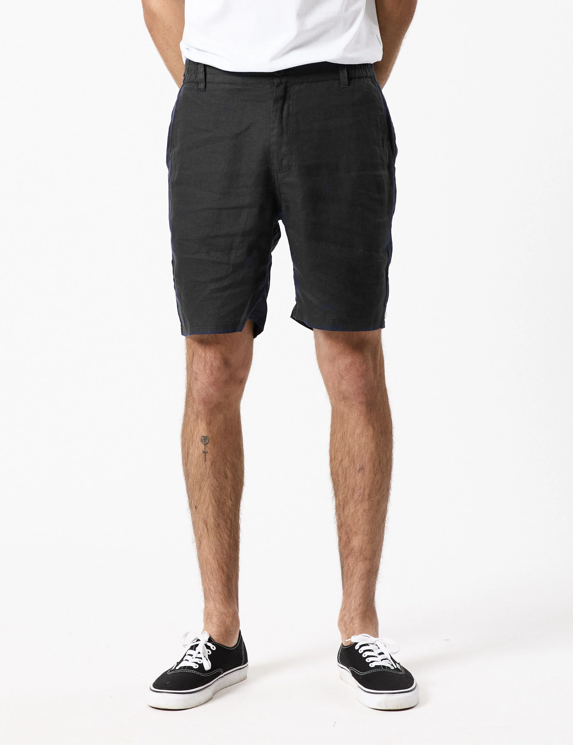 Tanner 3.0 Linen Shorts - Black - Image 9